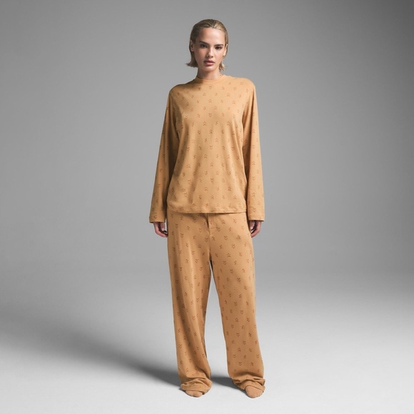 SKIMS Other - NWT Skims (M) FULL SET Boyfriend Shirt + Lounge Pant Gingerbread Print